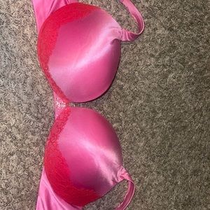 VS size 36DDD